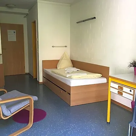 Gaestehaus Goethe-institut * 施韦比施哈尔